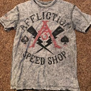 Men’s reversible Affliction Tee